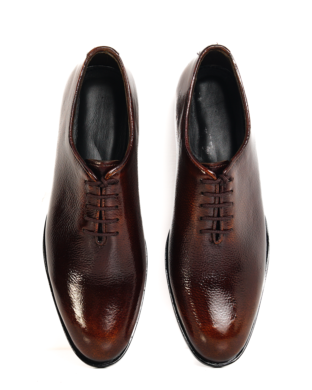 Royal wholecut shoes