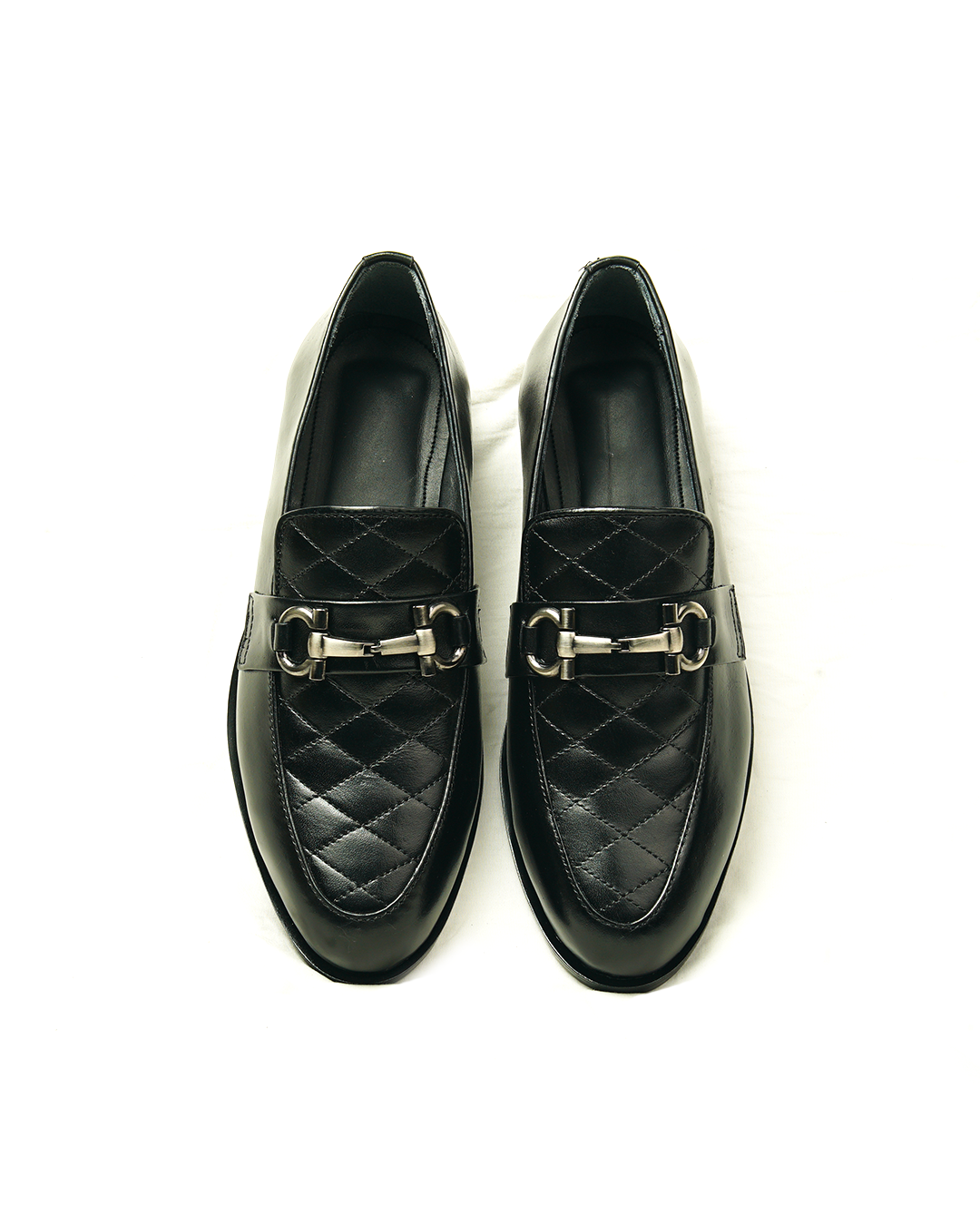 Refined Radiance | Black